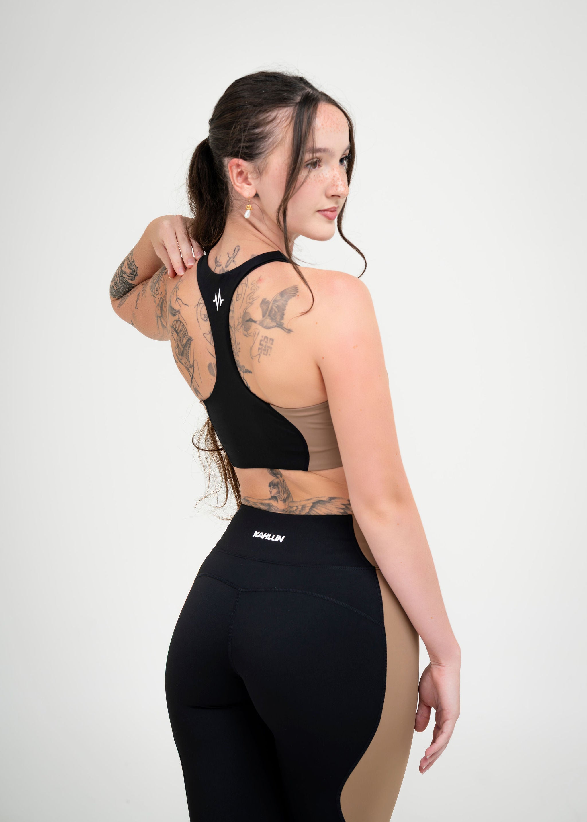 wave color-block racer back top