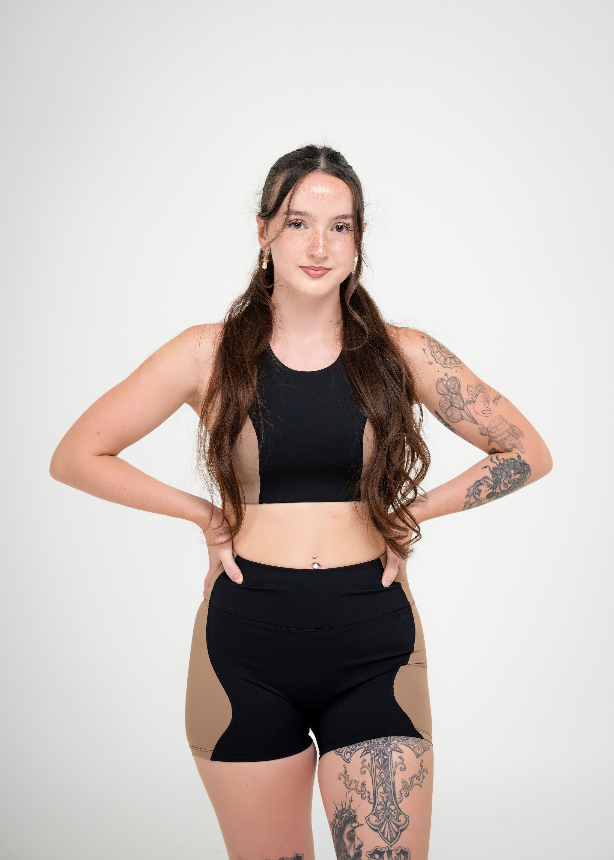 wave color-block shorts