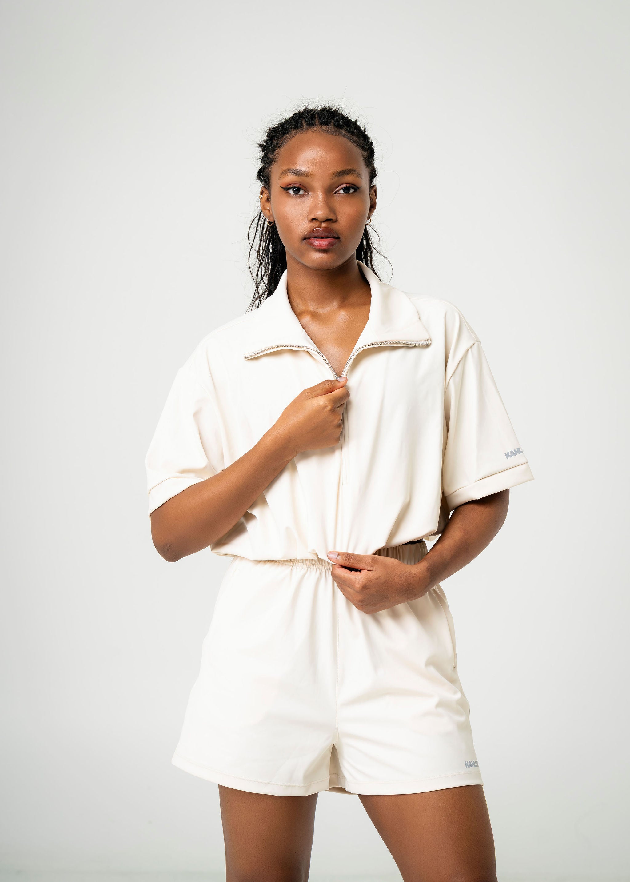Leisure on-the-go top