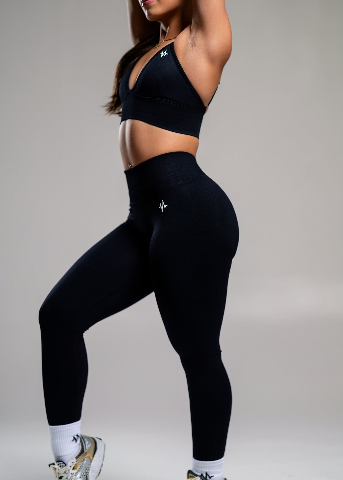 RythmContour V-back High-Waisted Leggings