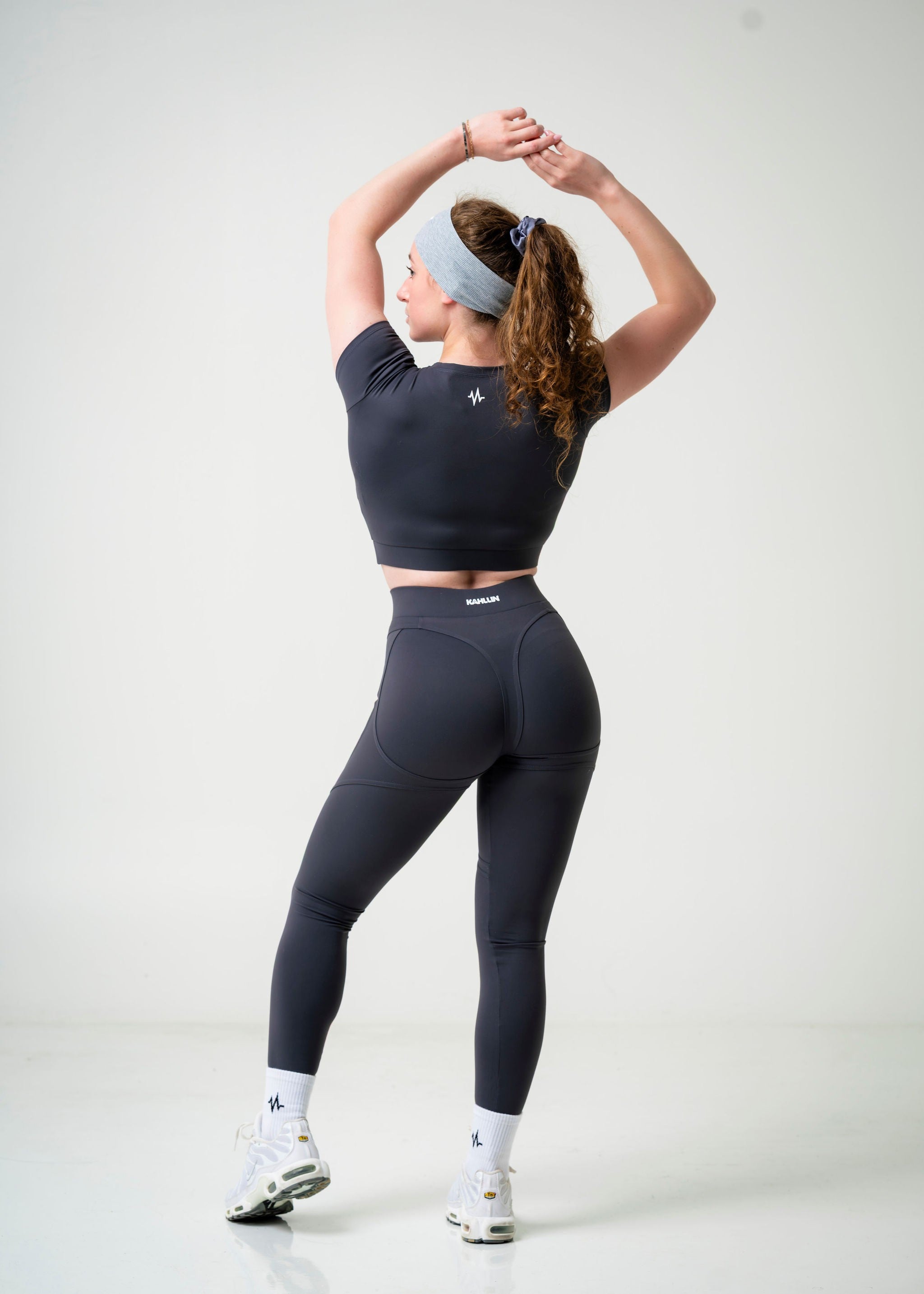 urban neutral Short Sleeve top